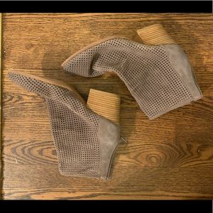 Jeffrey Campbell Sz 9 bootie